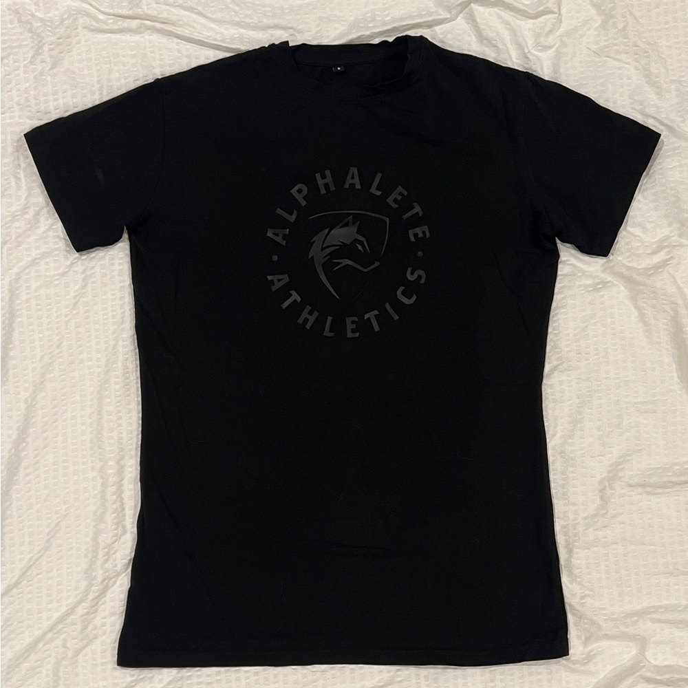 Alphalete Wolf Logo Monochrome Black Tee